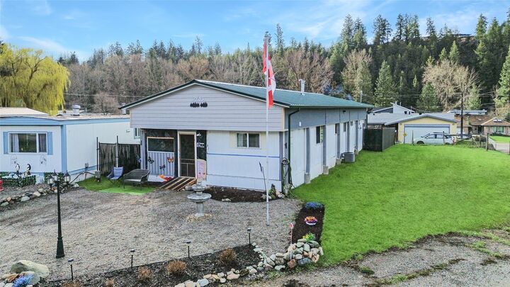 Property Photo: 406 Brandlmayr Gate 24 BC V0X 1W0