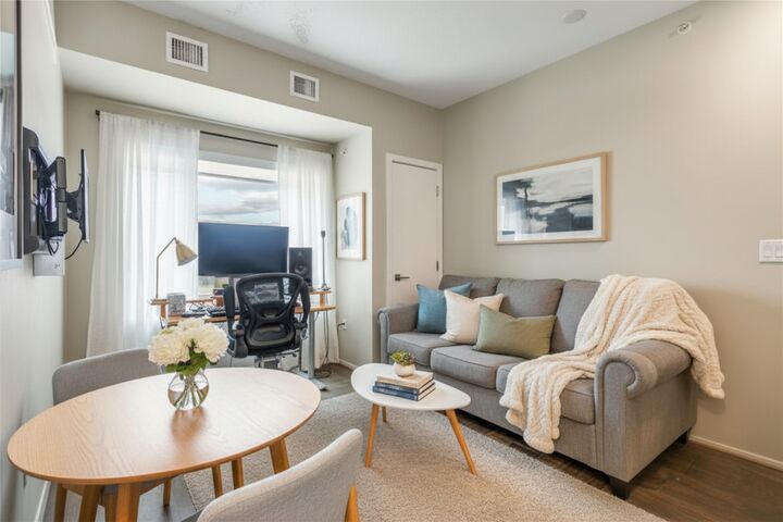 Property Photo:  722 Valley Road 515  BC V1V 2E6 