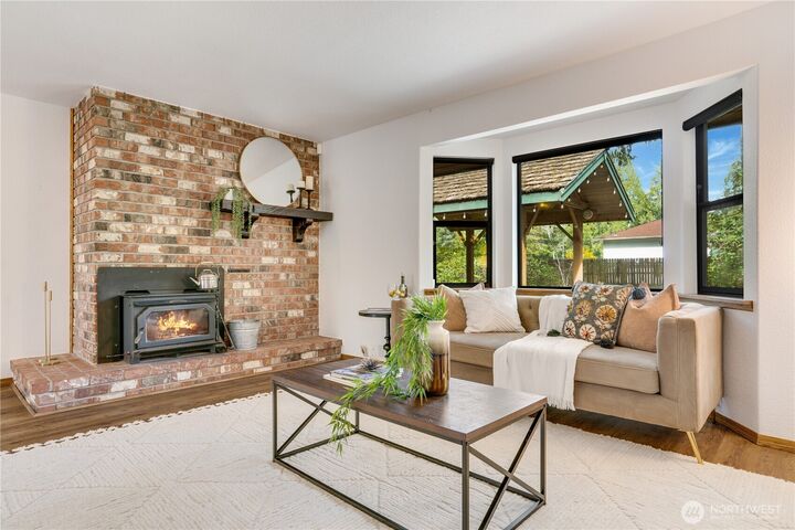 Property Photo:  2901  Wollochet Drive NW  WA 98335 