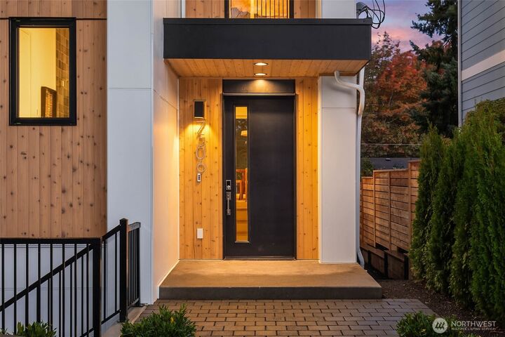 Property Photo: 7506 18th Avenue NW WA 98117