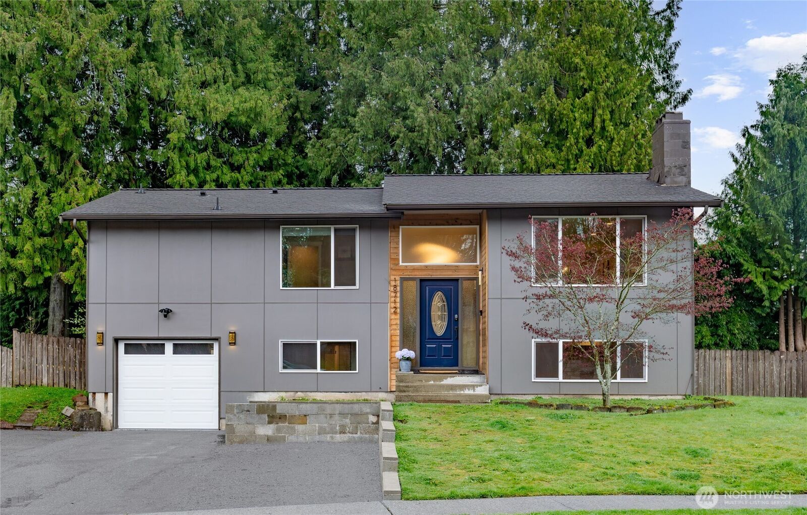 Property Photo:  18712  41 Place W  WA 98037 