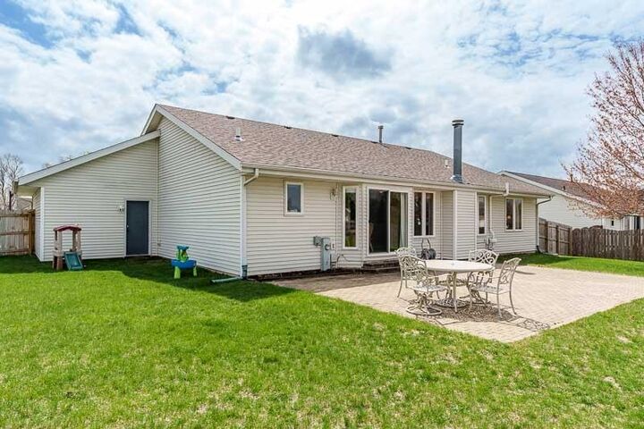 Property Photo:  537 Byrnes Drive  IL 61072 