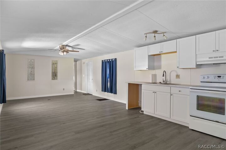 Property Photo: 9771 SE 171st Place FL 34491