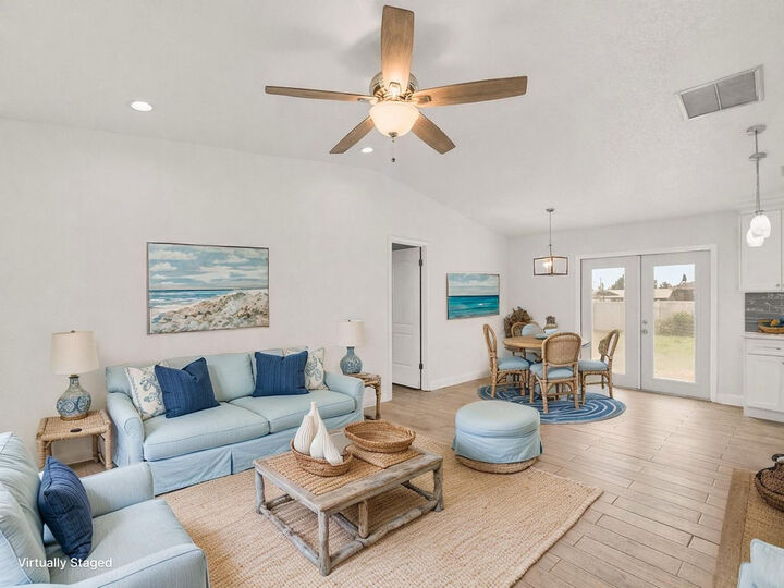 Property Photo:  980 SW Connecticut Terrace  FL 34953 