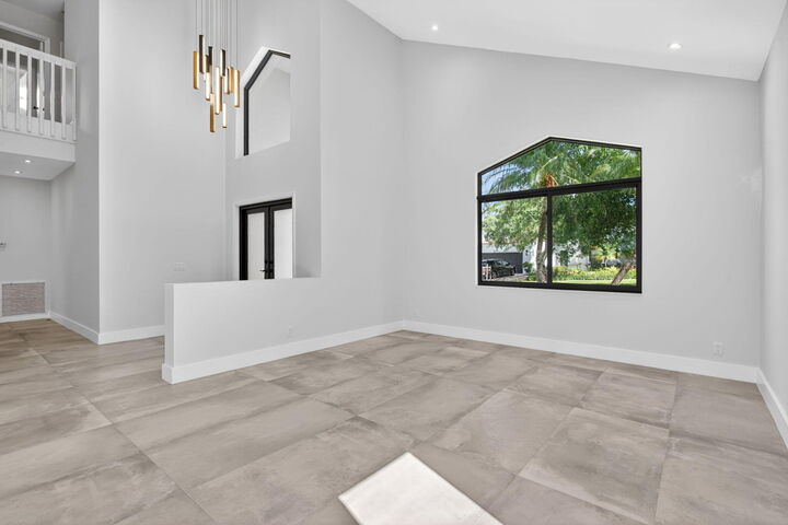 Property Photo: 173 Cameron Drive FL 33326