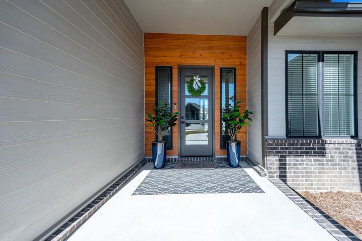 Property Photo:  1100 Summerchase  KS 67037 