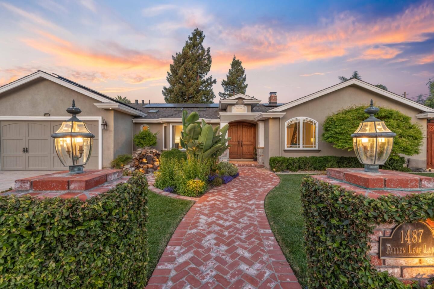 Property Photo:  1487 Fallen Leaf Lane  CA 94024 