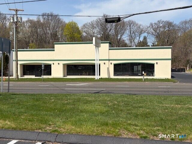 Property Photo:  449 Boston Post Road  CT 06477 