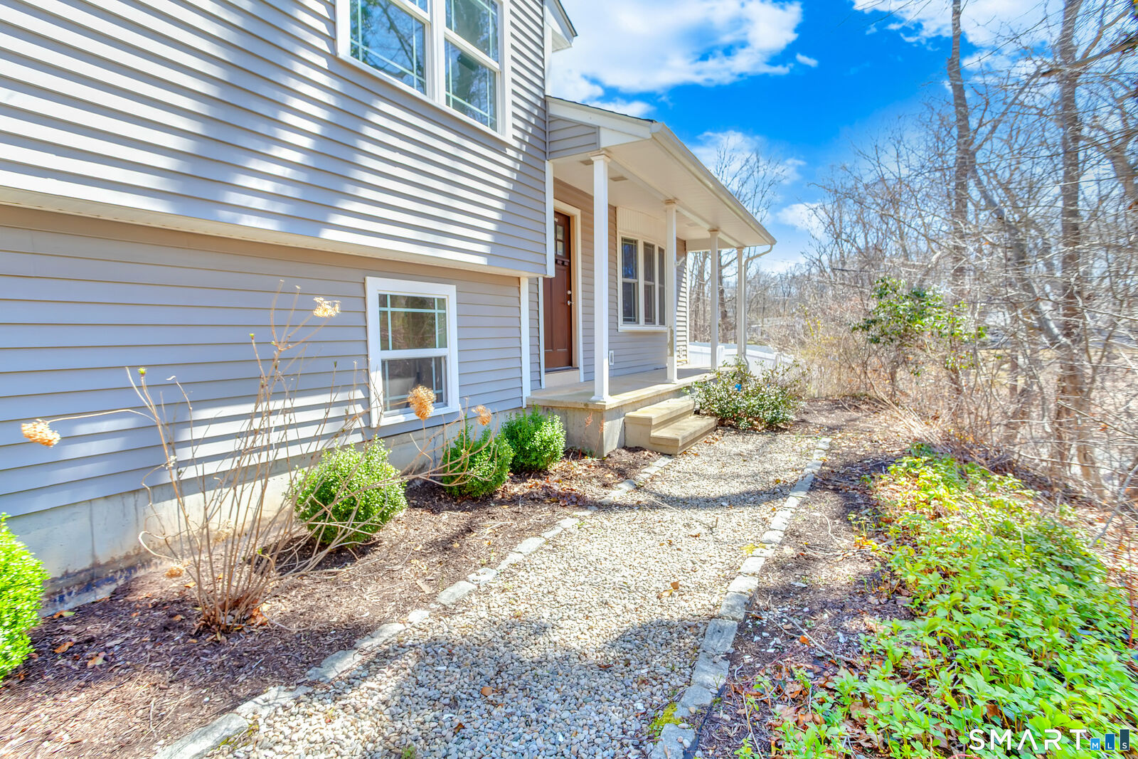 Property Photo:  384 Mulberry Point Road  CT 06437 