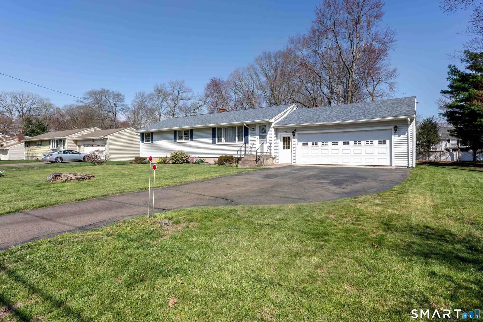 Property Photo:  6 Red Brick Lane  CT 06473 