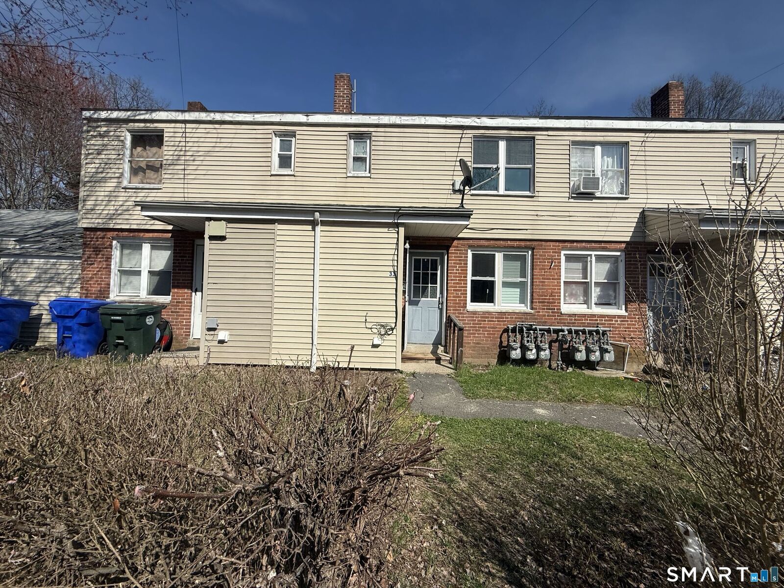 Property Photo:  33 Cannon Road  CT 06108 