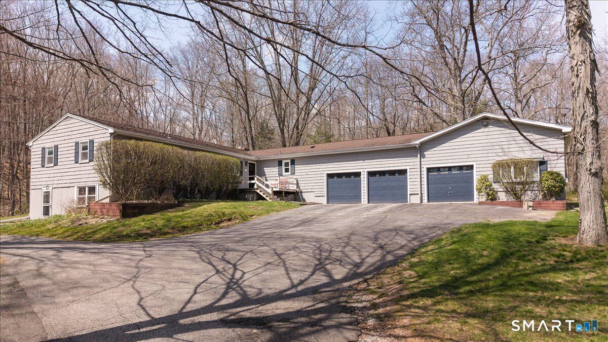 Property Photo:  370 Quaker Farms Road  CT 06488 