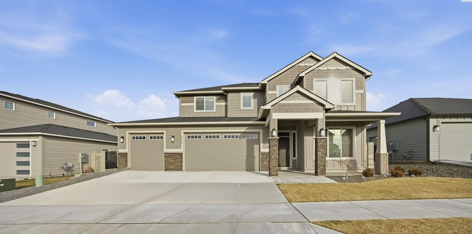 Property Photo:  2560 Rinas Rd  WA 99352 