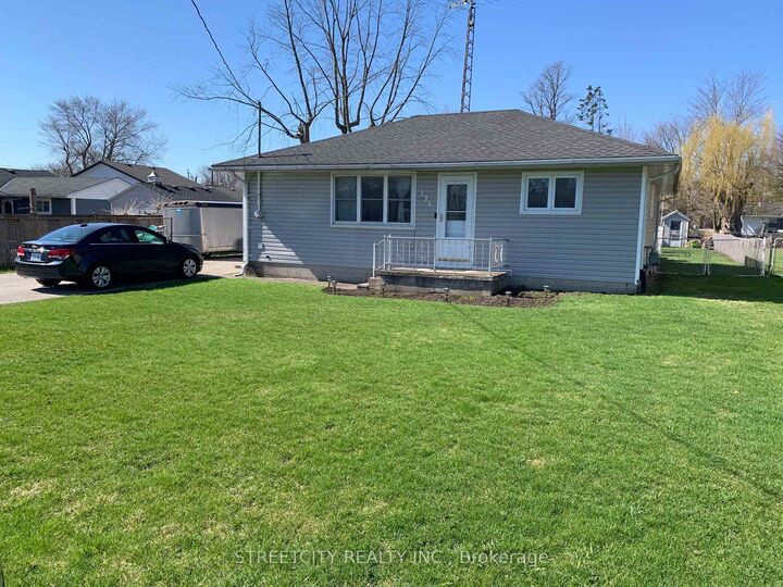 176 King Street — photo 1