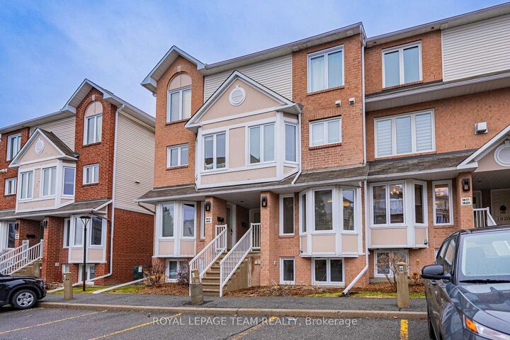 Property Photo: 1615 Locksley Lane ON K1J 1B6
