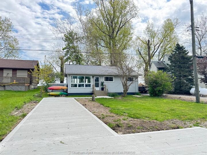 Property Photo: 83 Marentette Beach Drive ON N8H 3V7
