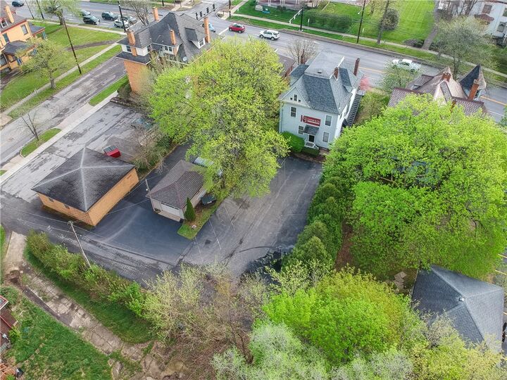 Property Photo:  409 N Jefferson St  PA 16101 