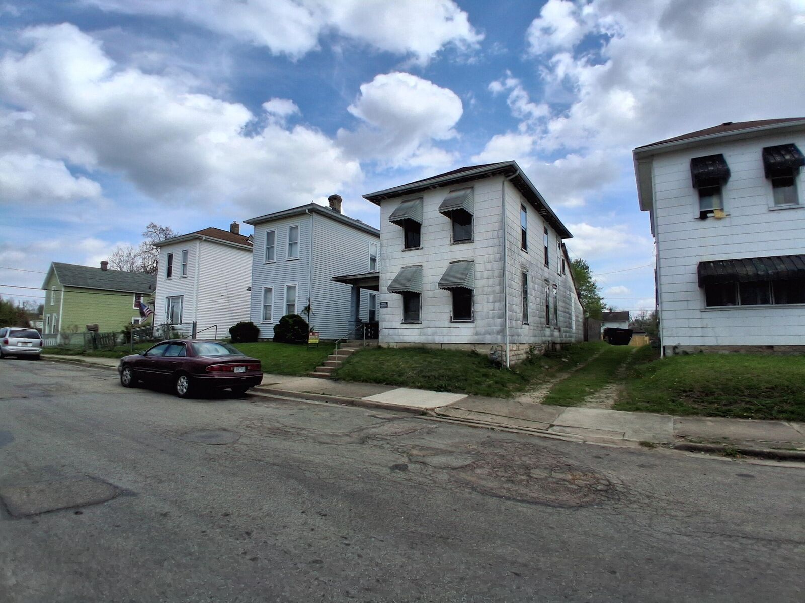 Property Photo:  1126 Oak Street  OH 45505 