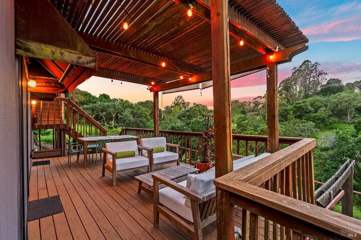 Property Photo:  4733 Hidden Oaks Road  CA 95404 