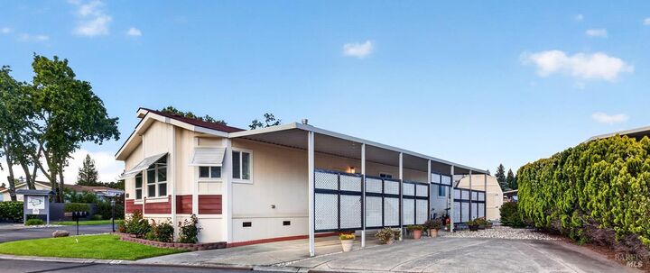 Property Photo:  10 Shamrock Circle  CA 95403 