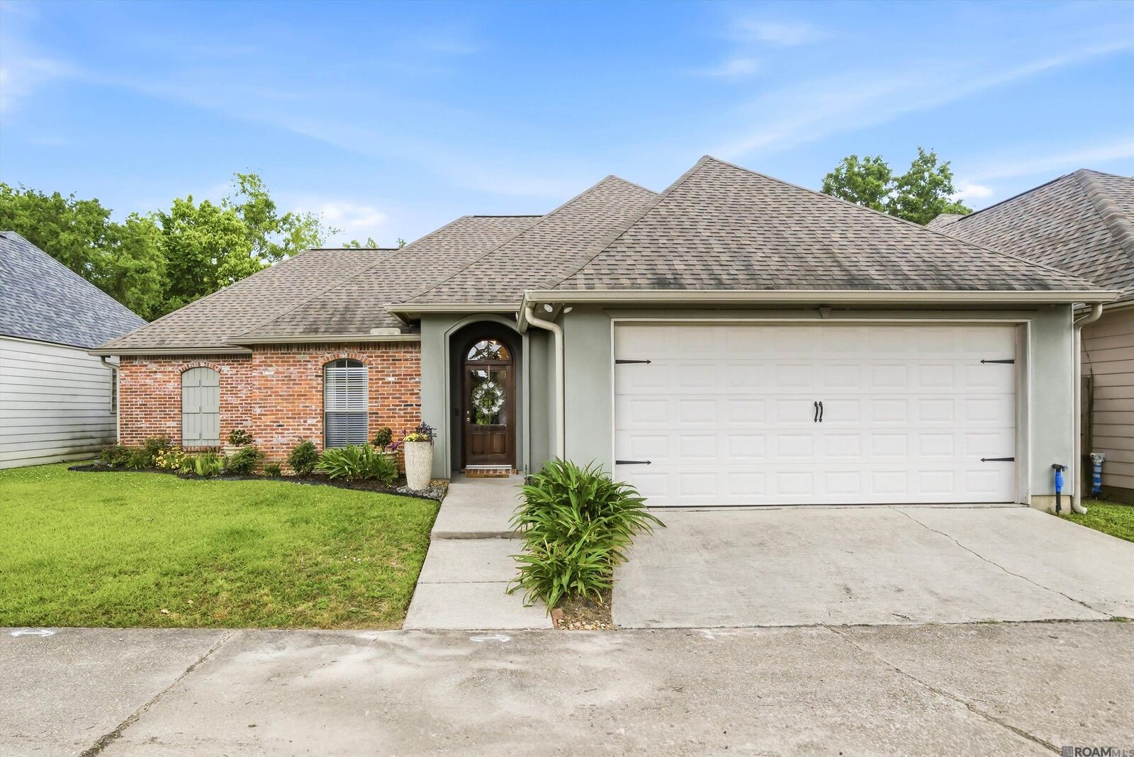 Property Photo:  8629 E Cypress Point Ct  LA 70809 