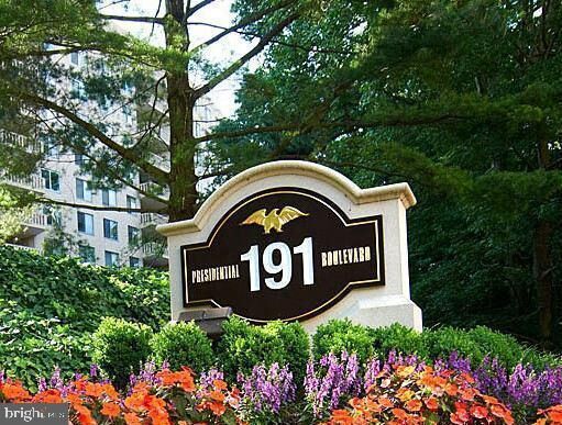 Property Photo:  191 Presidential Boulevard R-403  PA 19004 