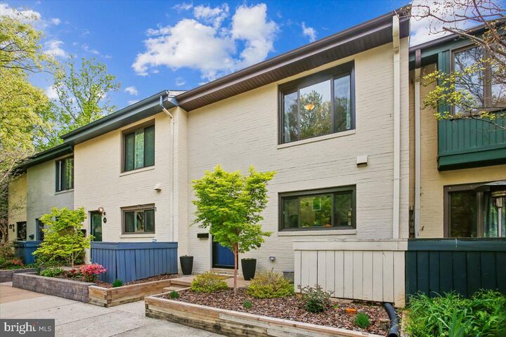 Property Photo: 2017 Sarazen Place VA 20191