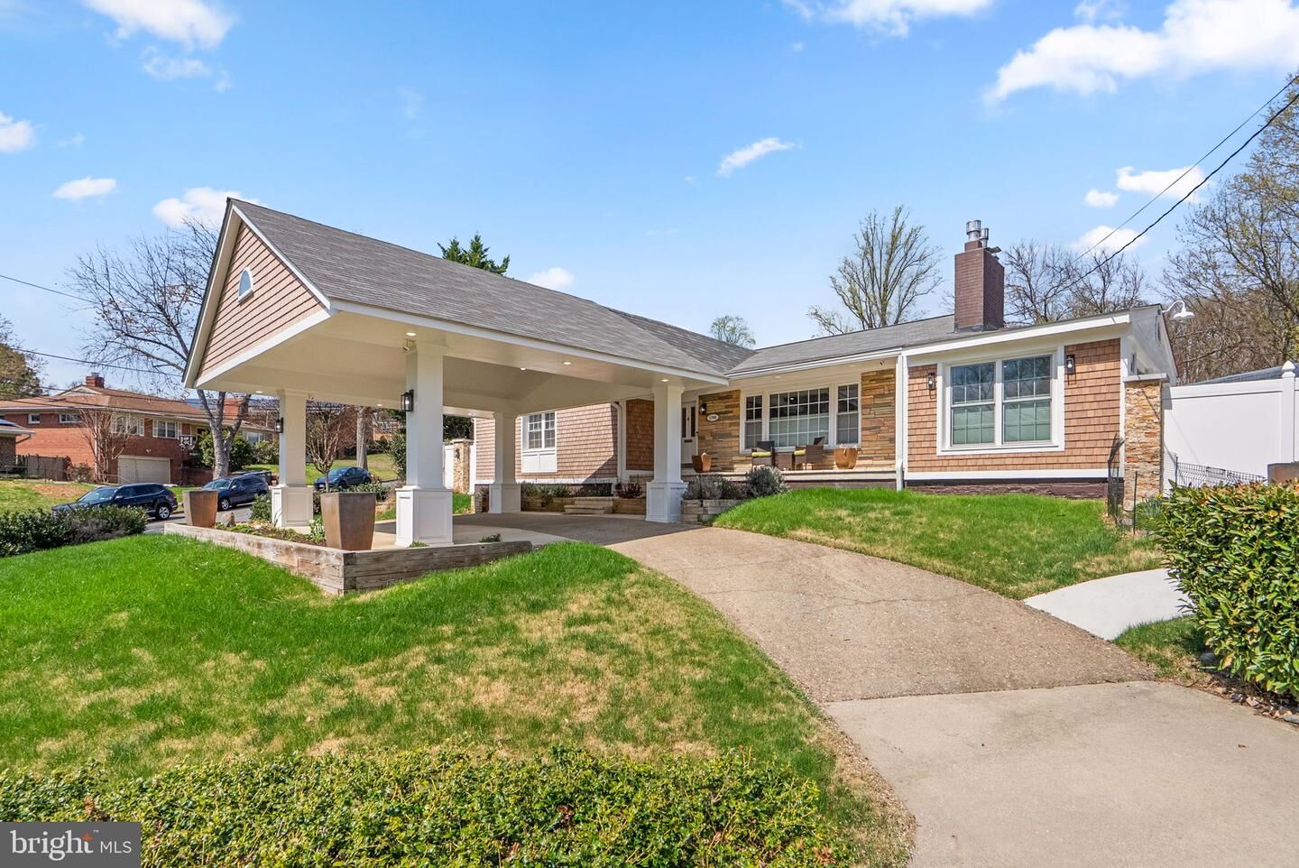 Property Photo:  1700 Verbena Street NW  DC 20012 