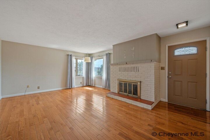 Property Photo:  2418 S Fifth Ave  WY 82007 