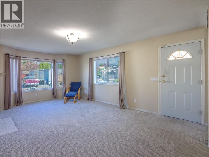 Property Photo: 670 McCurdy Road 4 BC V1X 2P5