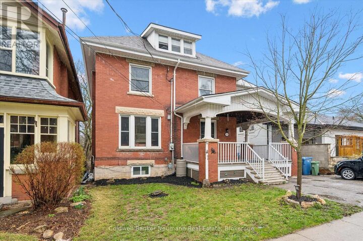 Photo de la propriété:  121 Dublin Street North  ON N1H 4N5 