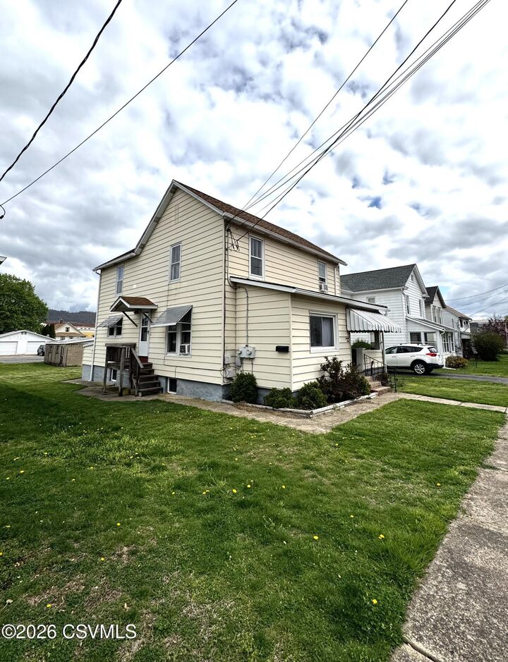 Property Photo:  1121 First Avenue  PA 18603 
