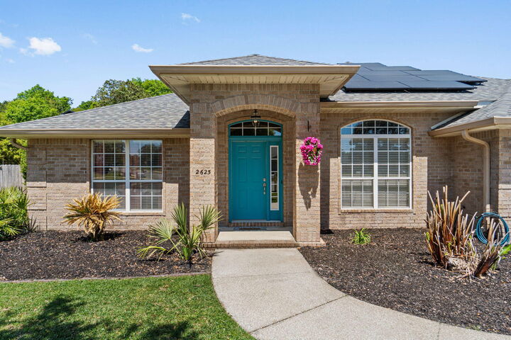 Property Photo:  2625 Stormy Circle  FL 32566 