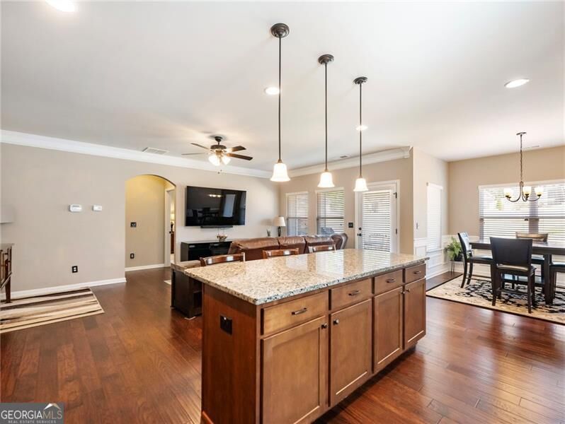 Property Photo: 374 Eagles Bluff Way GA 30548