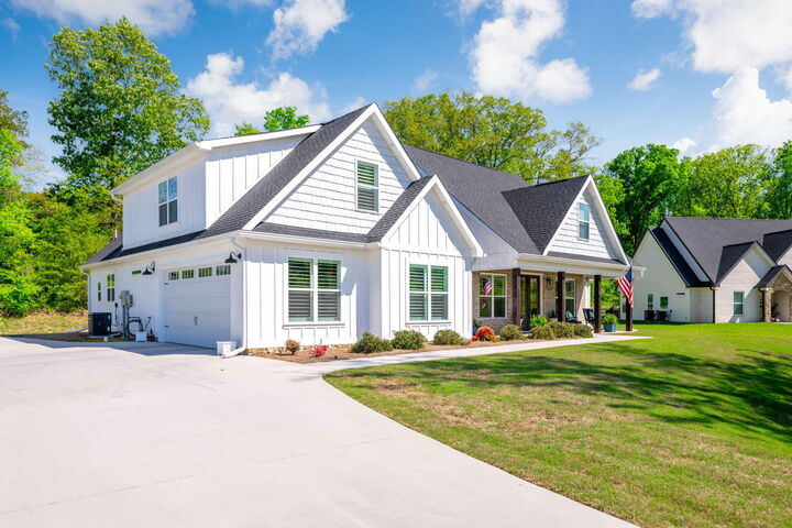 Property Photo:  183 Bridlewood Drive  GA 30736 