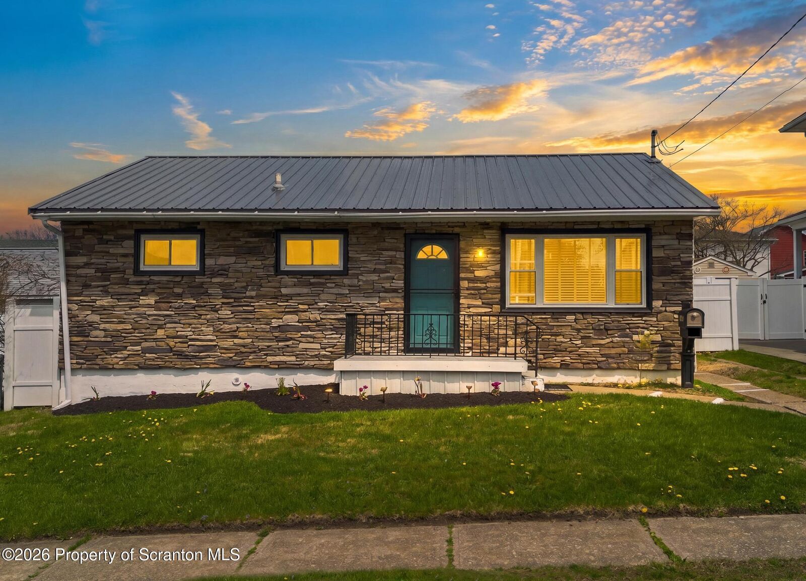 Property Photo:  2001 Rigg Street  PA 18512 