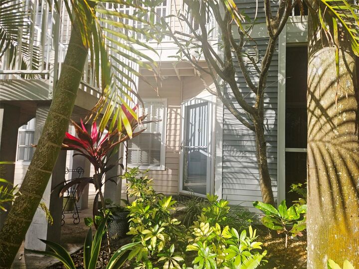 Property Photo:  850 S Tamiami Trail 308  FL 34236 