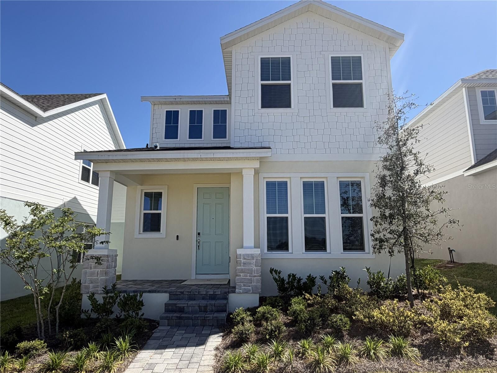Property Photo: 494 Winsome Alley FL 34736