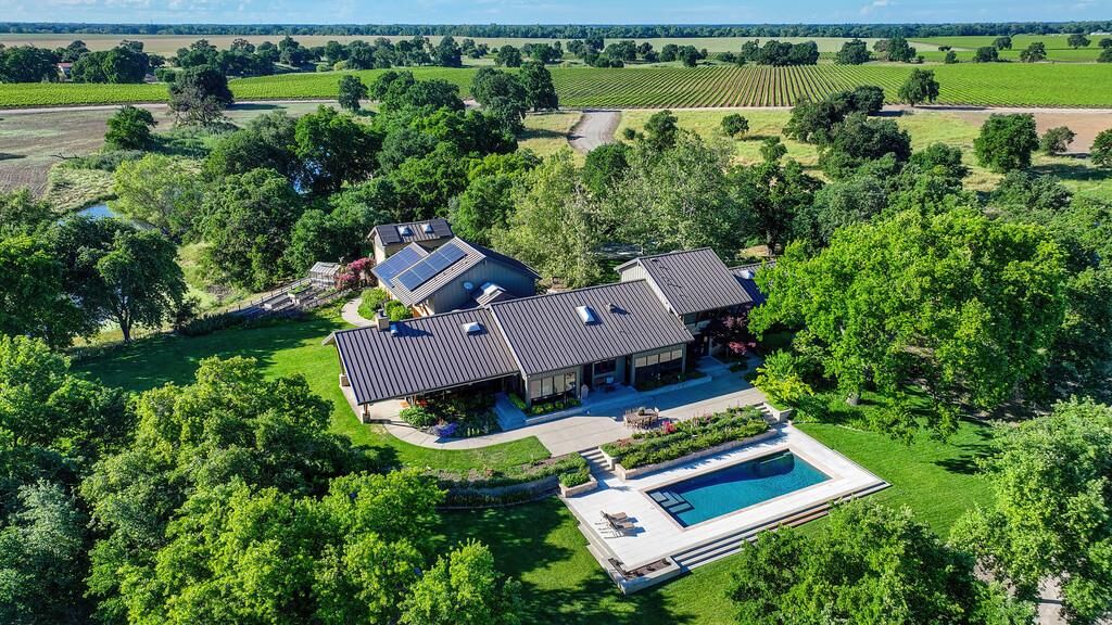 Property Photo:  1850 W Twisted Vine Way  CA 95220 