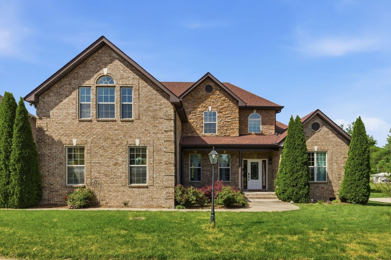 Property Photo:  720 Hardys Ct  TN 37189 