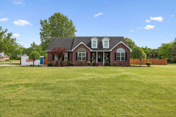 Property Photo:  105 Barvas Ln  TN 37085 