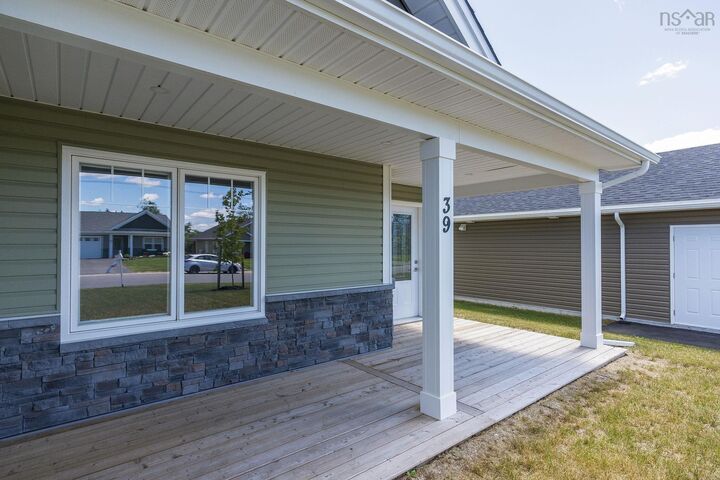 Property Photo: 39 Covey Drive NS B4N 0H8