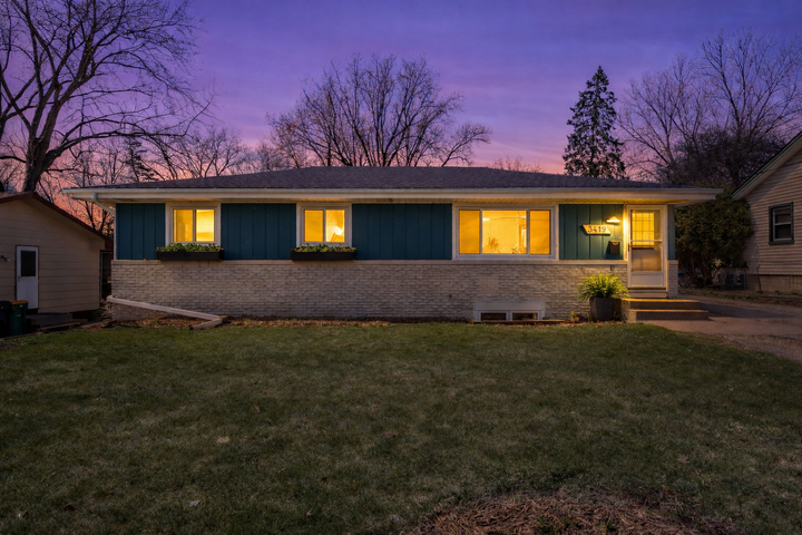 Property Photo:  3419 Adair Avenue N  MN 55422 