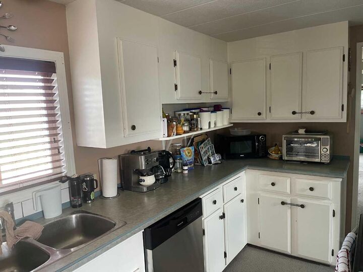 Property Photo:  39 Southridge Crescent  AB T0M 0W0 