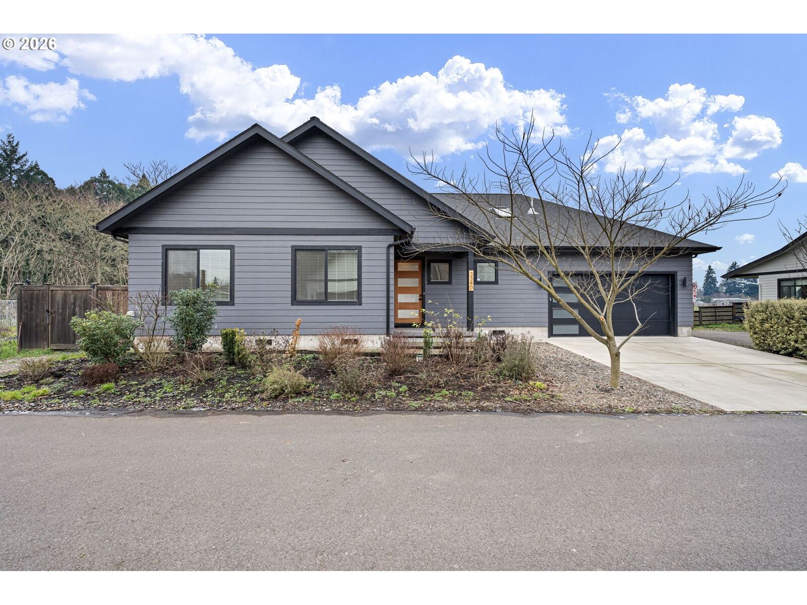 Property Photo:  3340 Zane Ln  OR 97404 