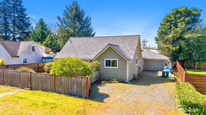 Property Photo:  12219  76th Avenue S  WA 98178 