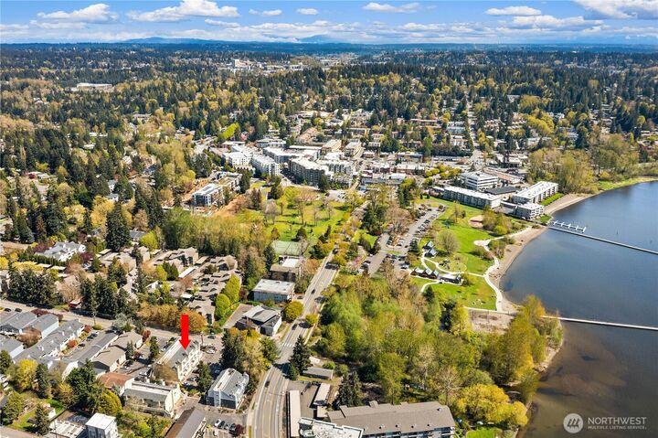 Property Photo:  11717  93rd Avenue NE 6A  WA 98034 