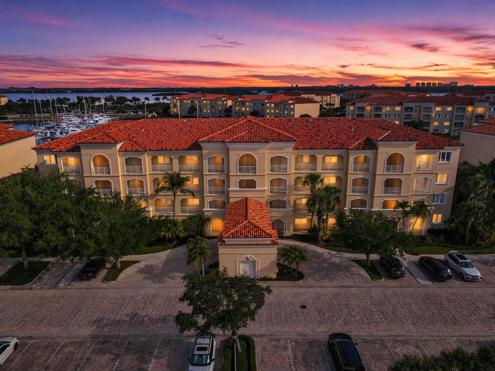 Property Photo:  16 W Harbour Isle Dr Drive W 106  FL 34949 