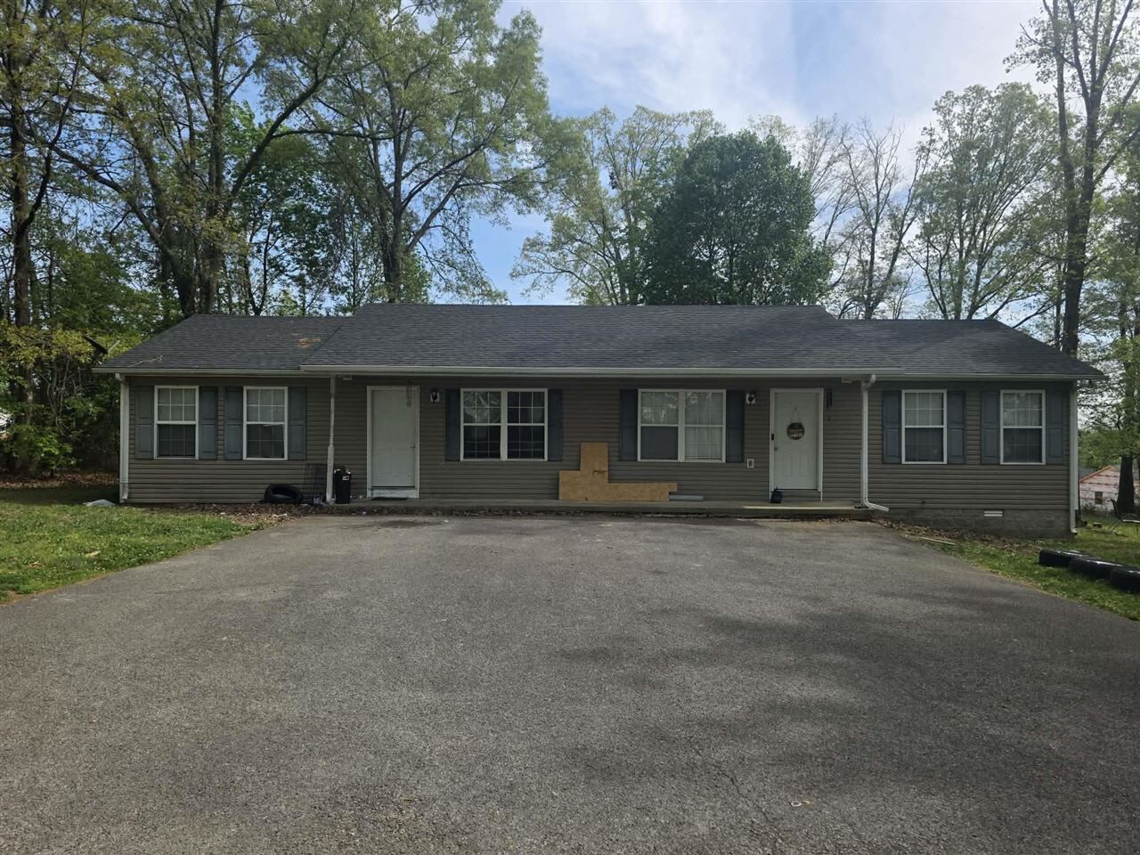 Property Photo:  70 Shane Drive  KY 42164 