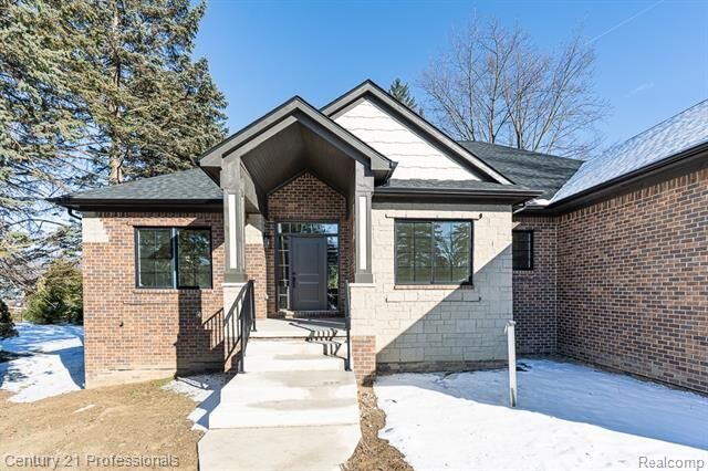 Property Photo:  53242 Eastbourne Drive  MI 48316 